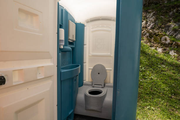 Best Portable restroom trailer rental  in John Day, OR
